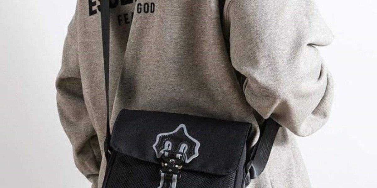 Trapstar Bag – The Perfect Accessory for Urban Lifestyles
